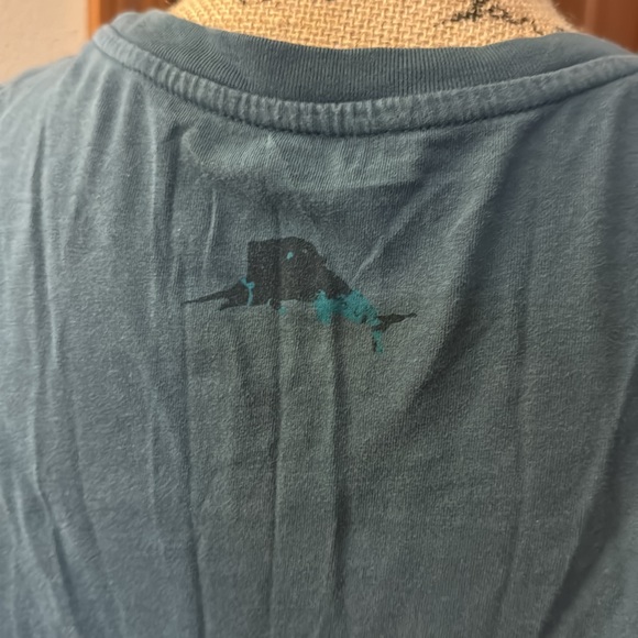 Tommy Bahama Relax unisex Long sleeve T - Picture 2 of 6